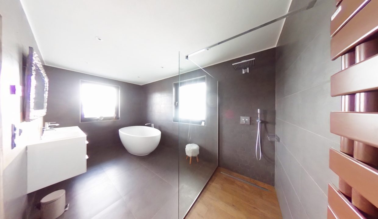 Master Bedroom 4 - Bath 1